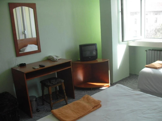 Hotel Hebros