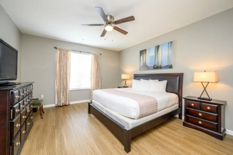3 Bedroom Premium Lakeview [cdc Compliant] l 1012 Condo