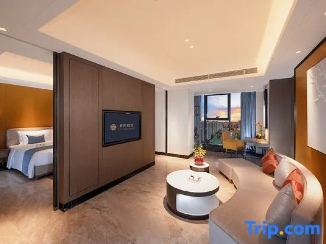 Deluxe Suite