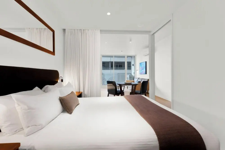 Claremont Suite 610