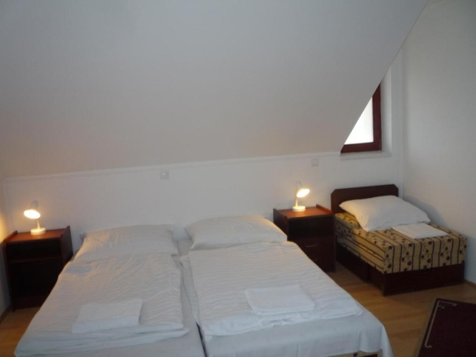 Standard Triple room with mountain view