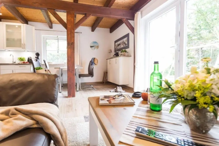 2 Bedrooms Cottage