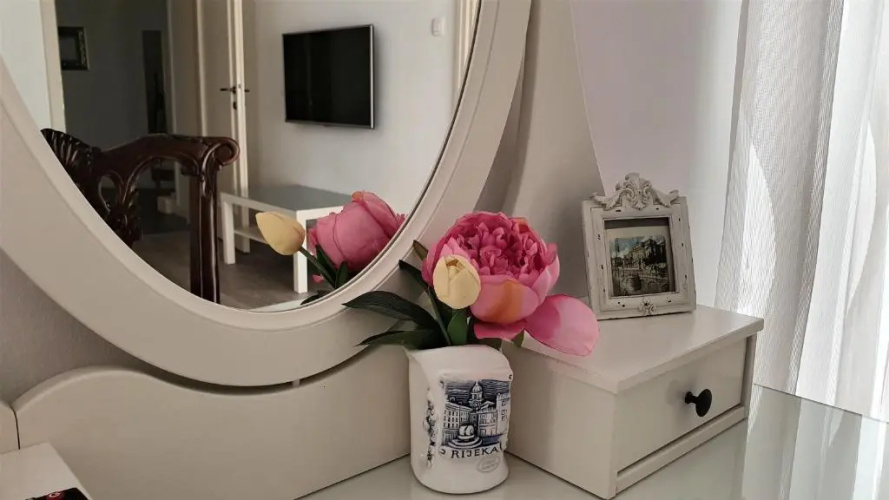 Apartment Cont