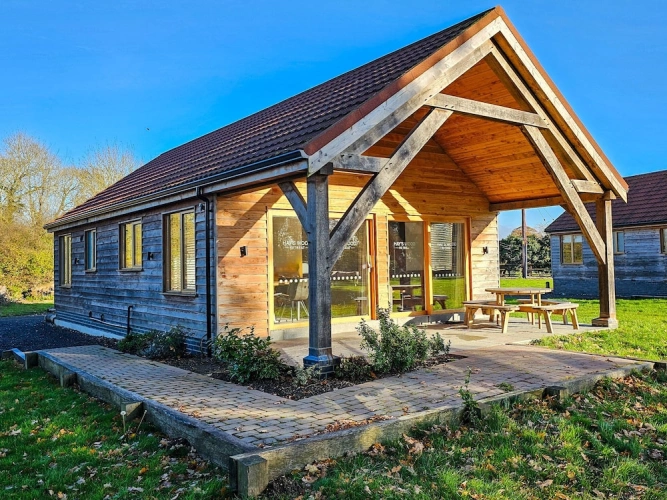 2 Bedrooms Family Cottage with garden view