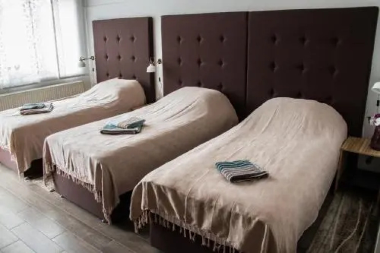 Rooms Rebolj