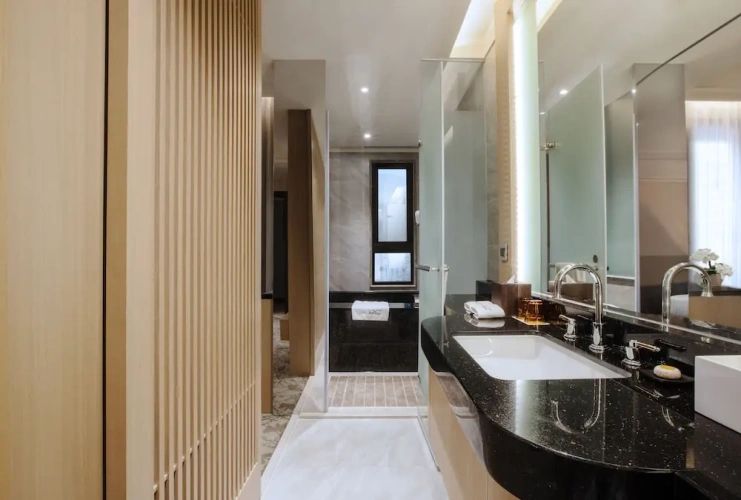1 Bedroom Superior Double room with balcony
