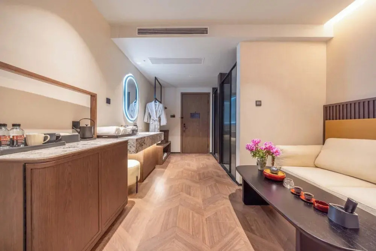 Yi Nian Fangcun Hotel