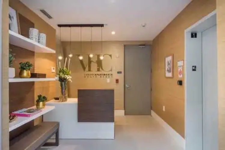 Chic 2 Bedroom Apt In South Beach