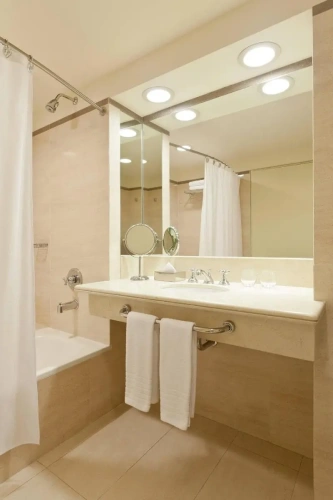 Standard Double Club room with balcony and with city view