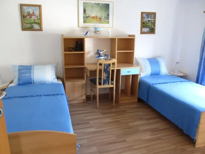 3 Bedrooms Apartment