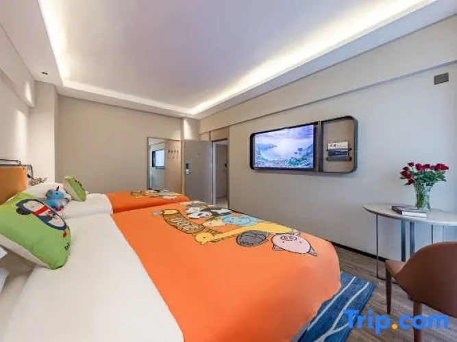 Standard Twin Family room