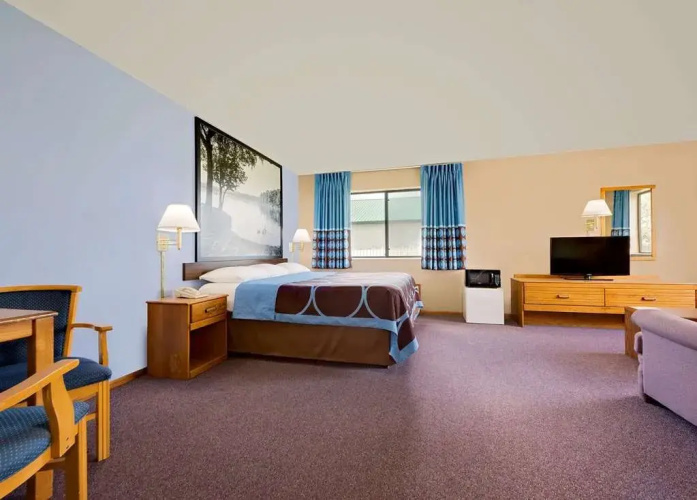 Super 8 By Wyndham Chariton