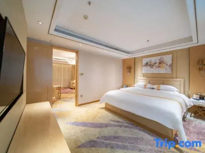 Deluxe Double Suite