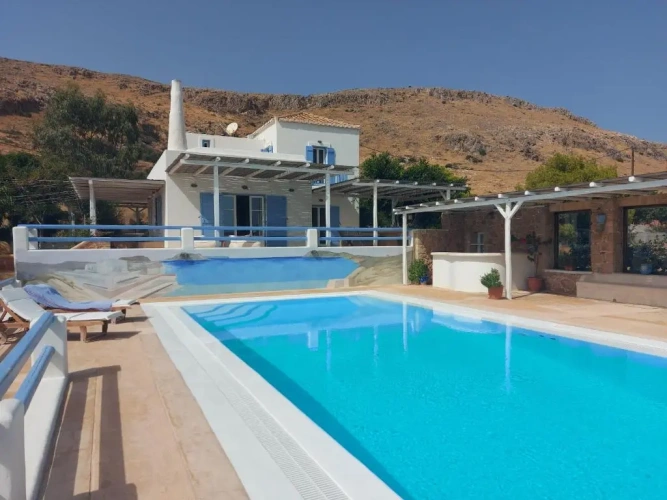 2 Bedrooms Double Villa