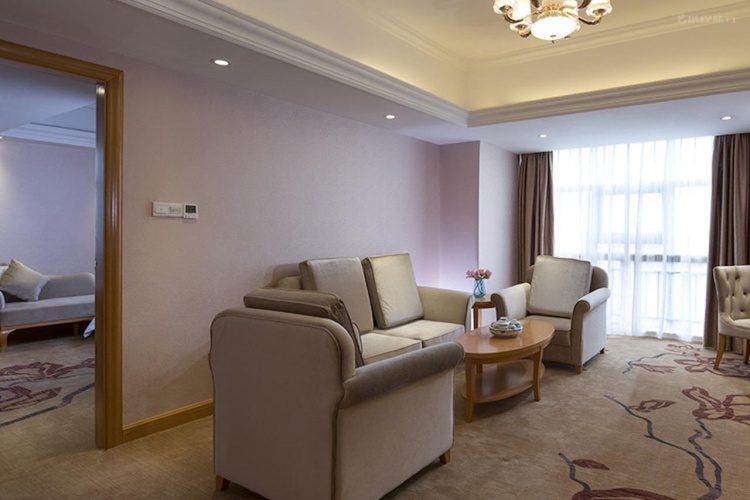 Deluxe Double Suite
