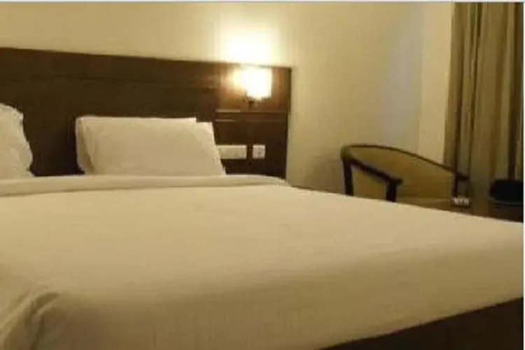 Hotel Midcity