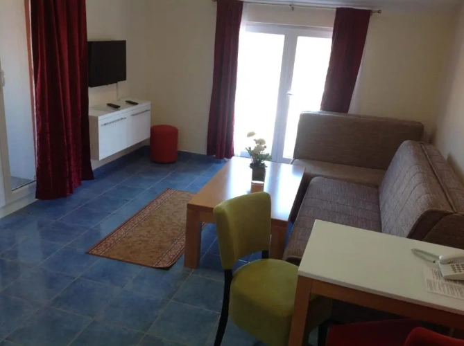 Apartment with sea view