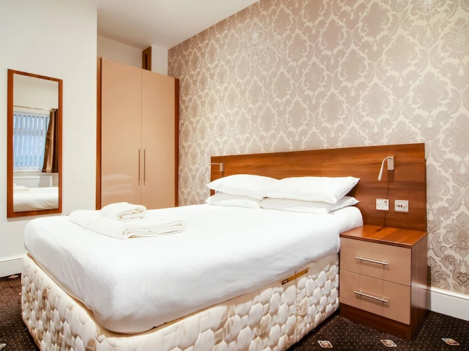 Captivating Apartment For 2 Near Anfield Stadium