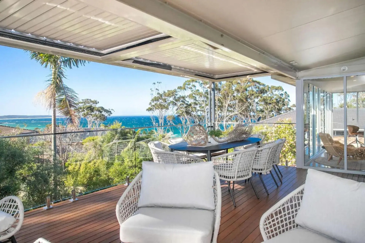 Surfers Beach House