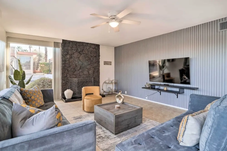 2 Bedrooms Cottage