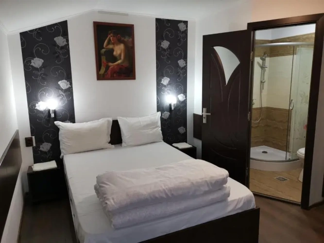 Standard Triple room with view