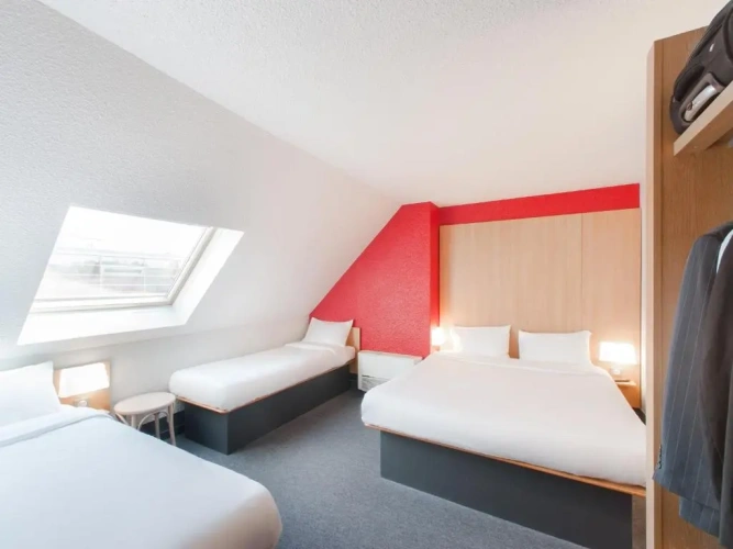 Standard Quadruple room