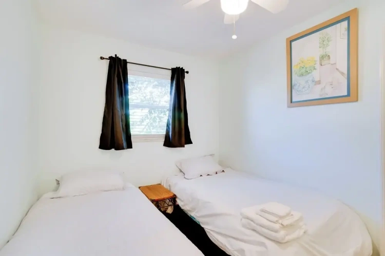 3 Bedrooms Cottage