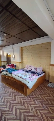 Standard Triple Family room with mountain view