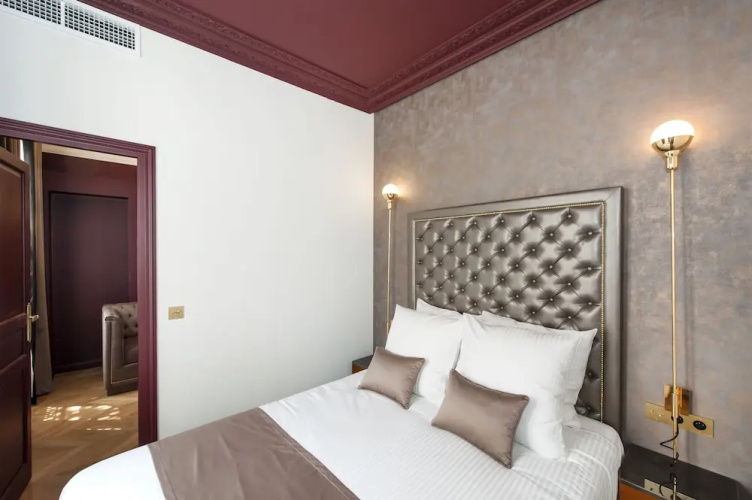 Champs Elysées - Lincoln Appartements