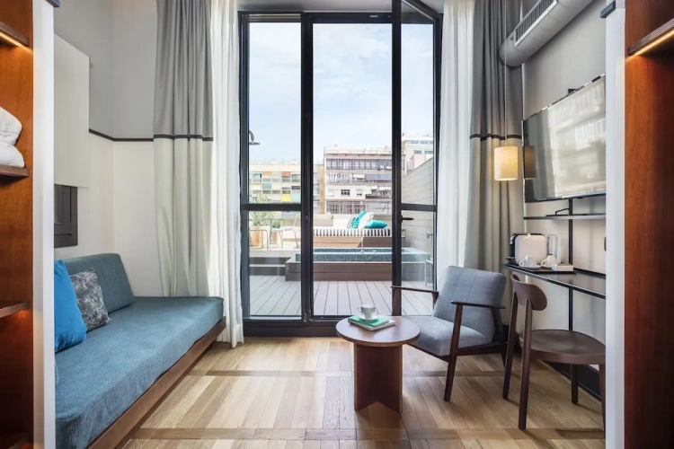Premium room