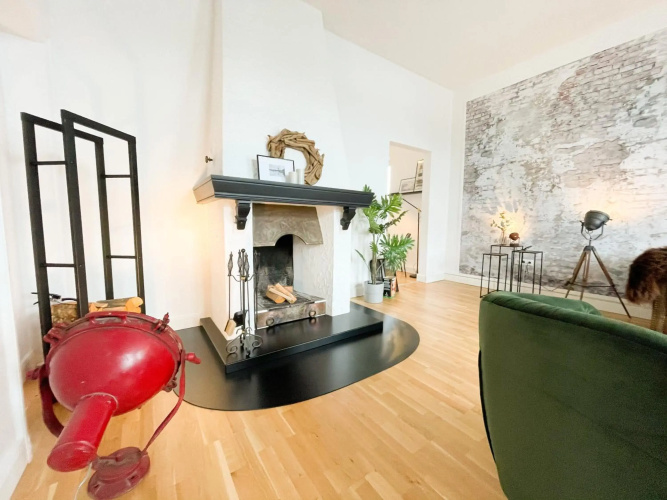 Altbauwohnung mit Schleiblick - Erster Stock