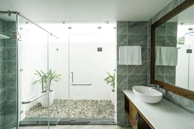 Standard Twin room with garden view