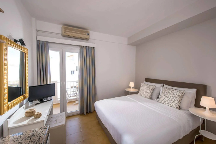 Mistral Hotel - Adults Only