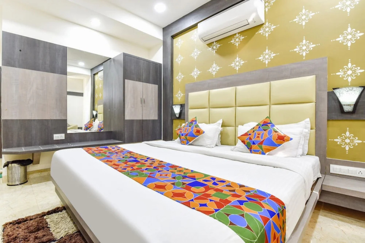 Fabhotel Golden Palms