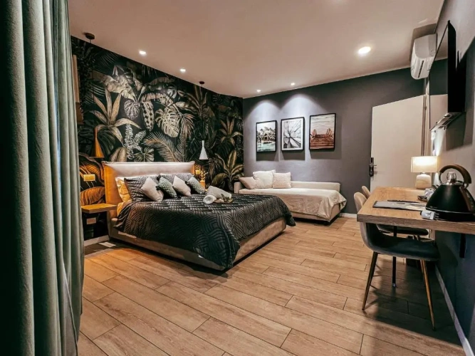 Superior Triple room