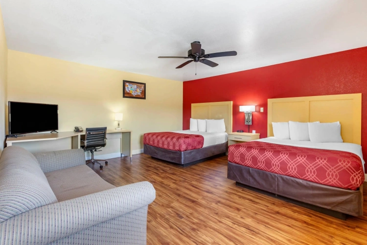 Quadruple Suite