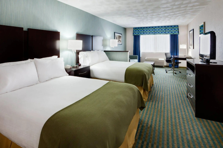 Holiday Inn Express & Suites Smithfield - Providence by IHG