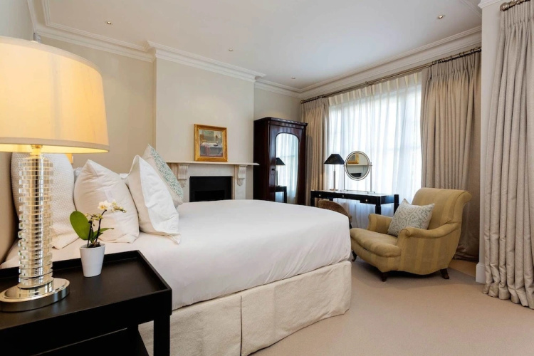 Veeve - Opulence and Elegance