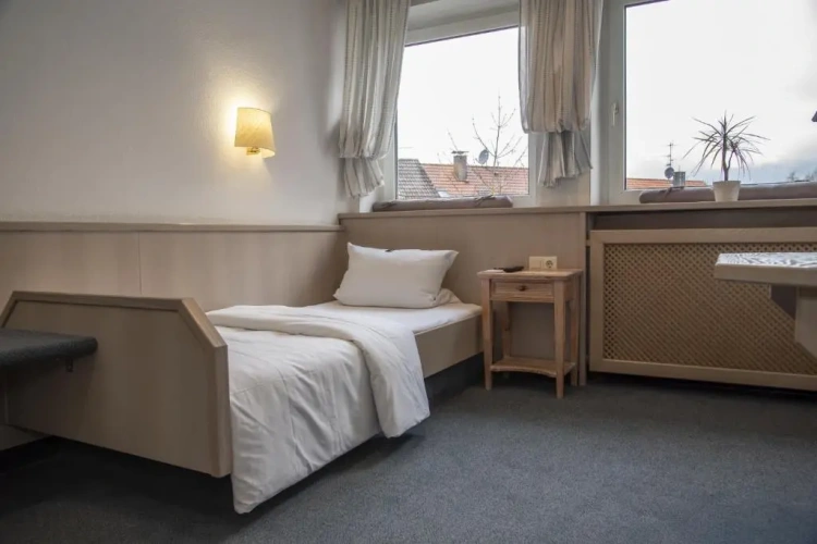 Standard Single room