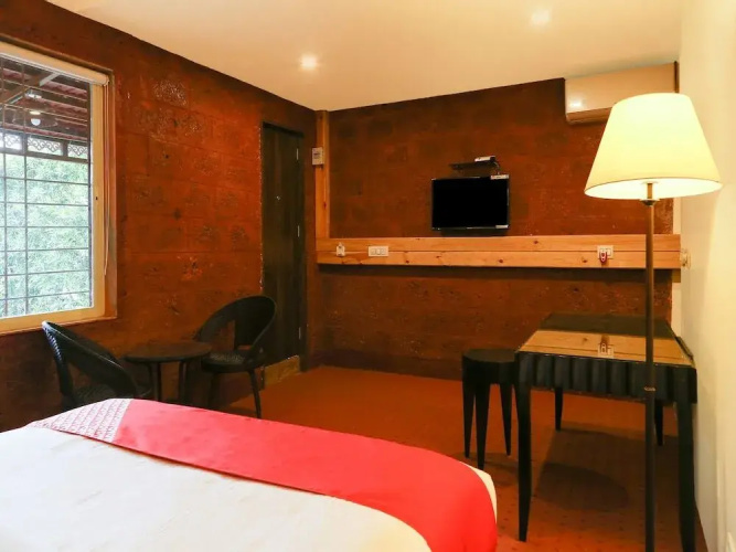 Raj Palace By OYO Rooms