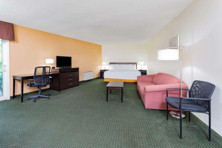 Double Suite
