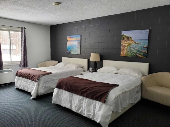 Peninsula Motel