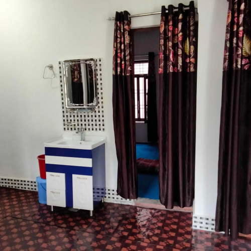 POP 92903 Fareeda Homestay