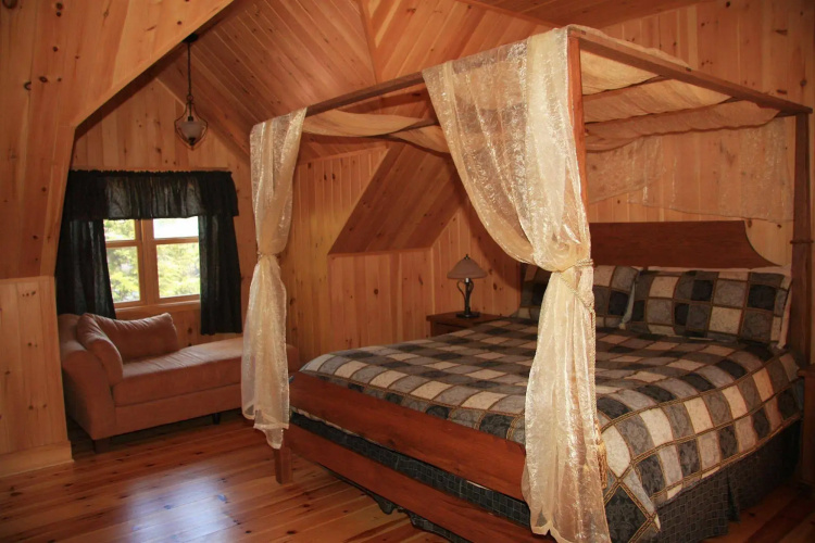 Fiddler Lake Resort