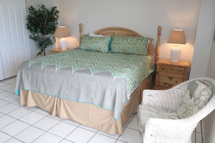 Jamaica Royale 204 - 2 Br Condo