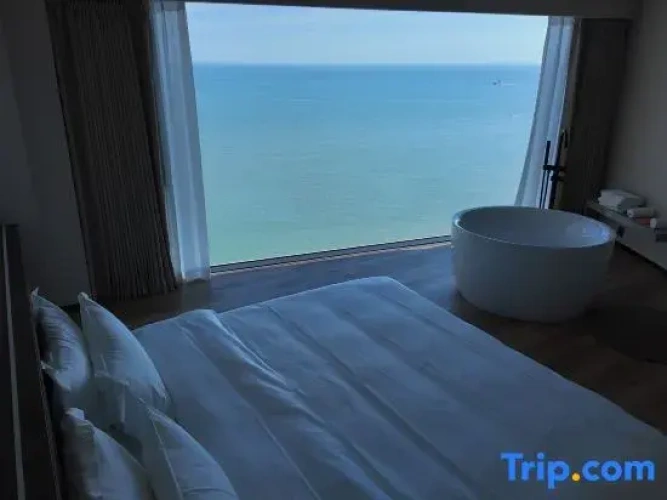 2 Bedrooms Double Suite