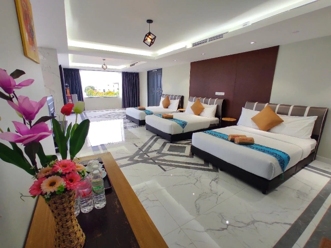 Deluxe Family Suite