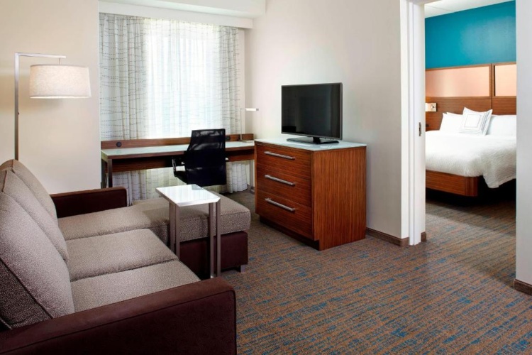 1 Bedroom Suite