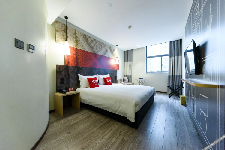 Ibis Shanghai Changshou