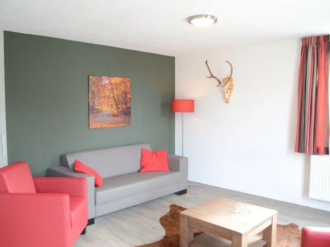 Spacious, Modern Apartment Near the Centre